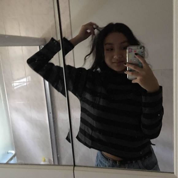 Meet your Posher, Alexis - Picture 1 of 1